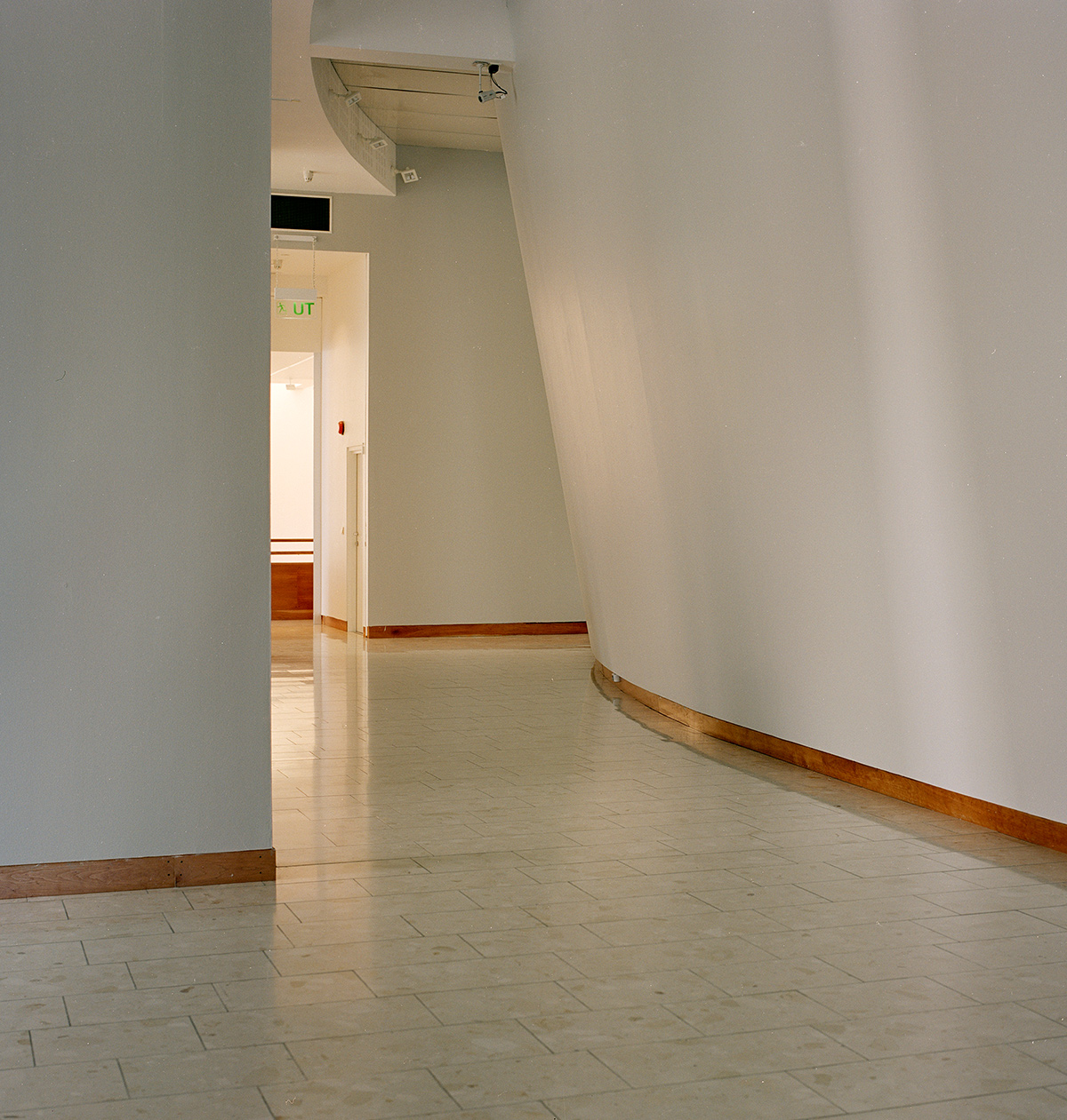 Lillehammer kunstmuseum 2, 2011, (100 x 95 cm)