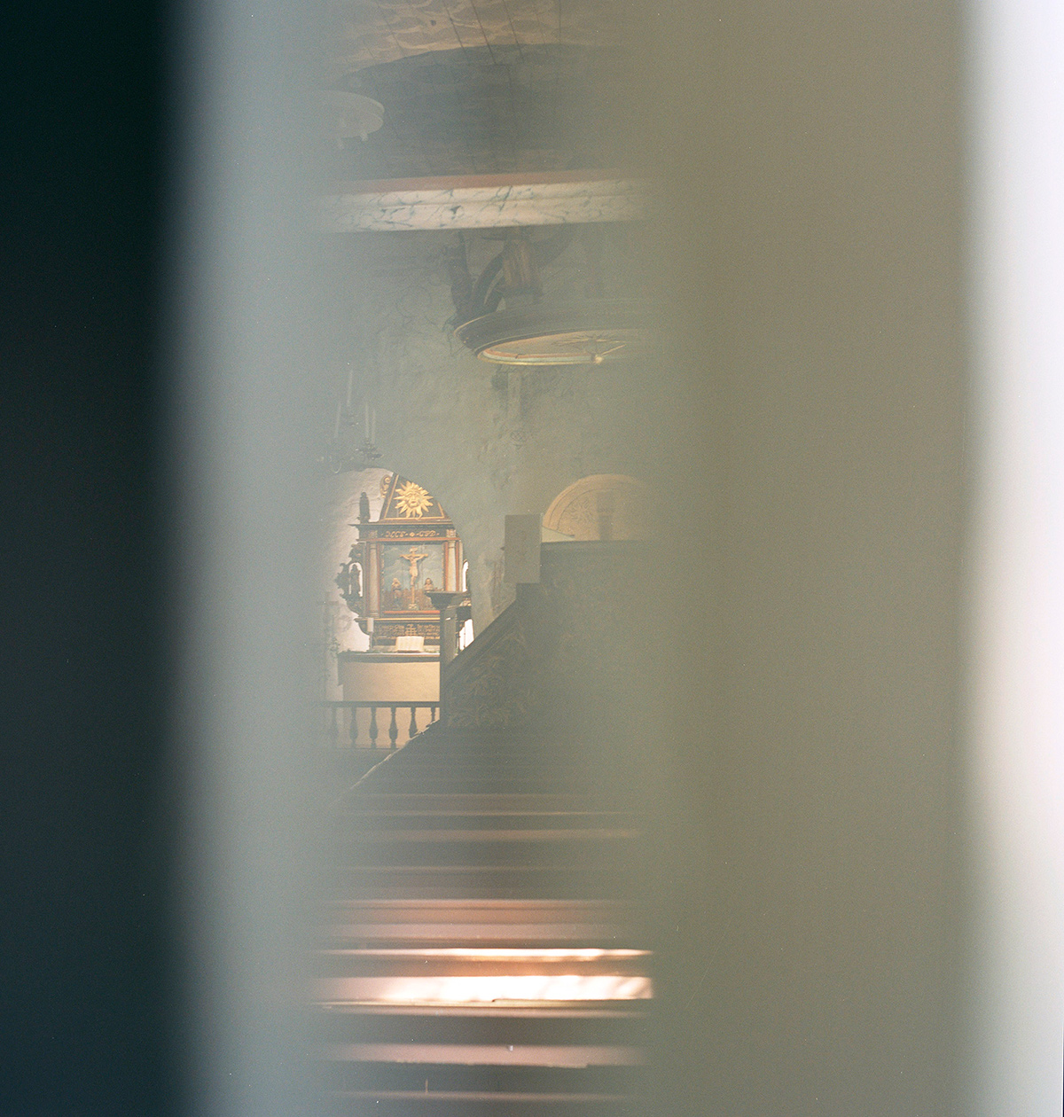 Interiøret i Tanum kirke 2, 2019 (95 x 90 cm)
